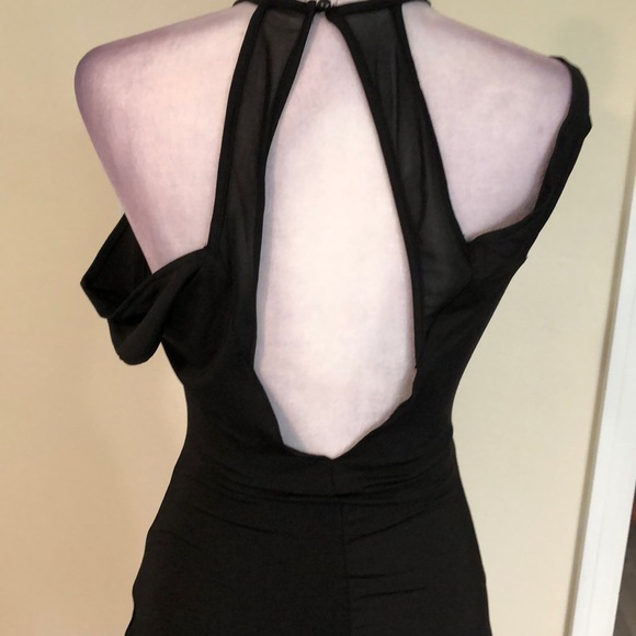 Off shoulder knee length - Picture 4 of 9